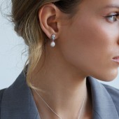 Cercei argint cu perle naturale albe si pietre DiAmanti SK23484E_W-G Cercei argint cu perle naturale albe si pietre DiAmanti SK23484E_W-G